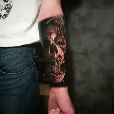 Laetitia Luccioni tattoo 028
