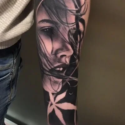 Laetitia Luccioni tattoo 029
