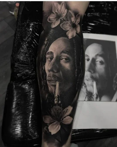 Laetitia Luccioni tattoo 030