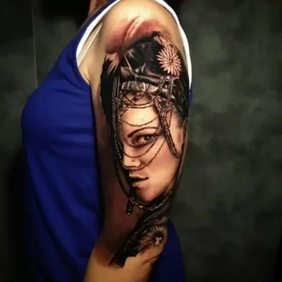 Laetitia Luccioni tattoo 032