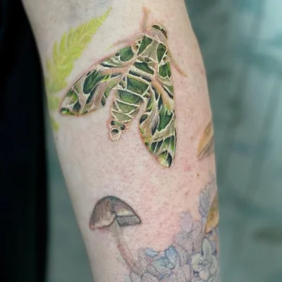Thea Duskin tattoo 016