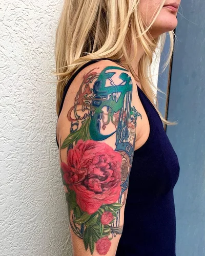 Thea Duskin tattoo 049