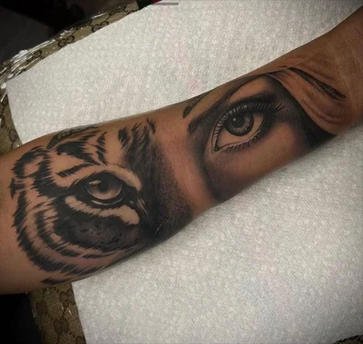 The Artistry Realm tattoo 046