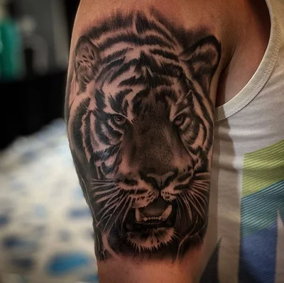 The Artistry Realm tattoo 050