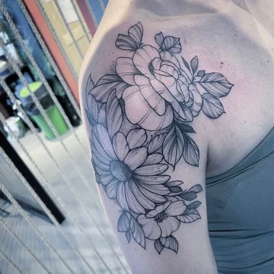 Maxine Lee tattoo 016