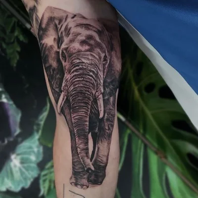 Maxine Lee tattoo 023