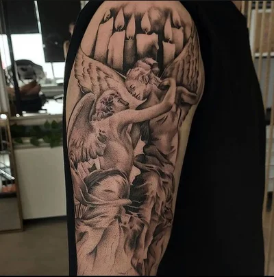 Maxine Lee tattoo 040