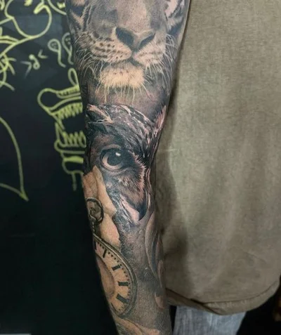 Maxine Lee tattoo 043