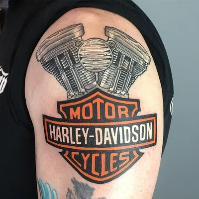 Maxine Lee tattoo 049