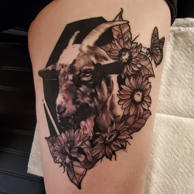 Corey Dobbs tattoo ig_016