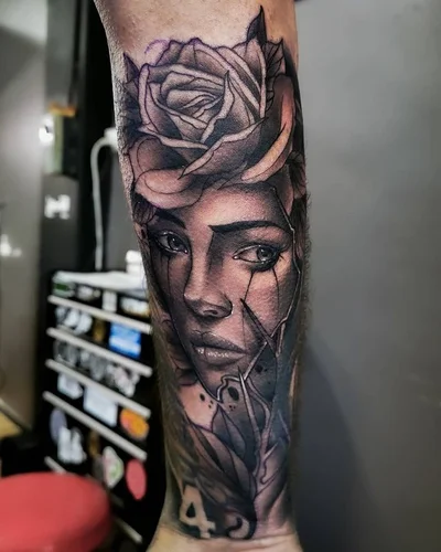 Greg Roberts tattoo 029