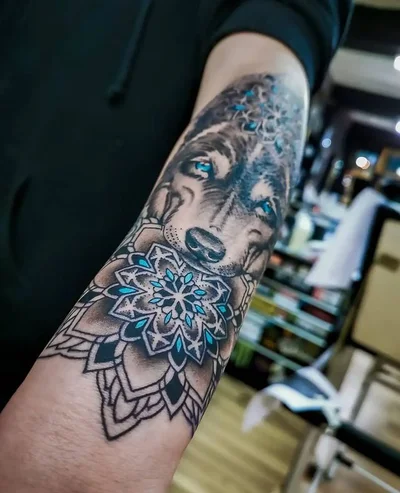 Greg Roberts tattoo 038