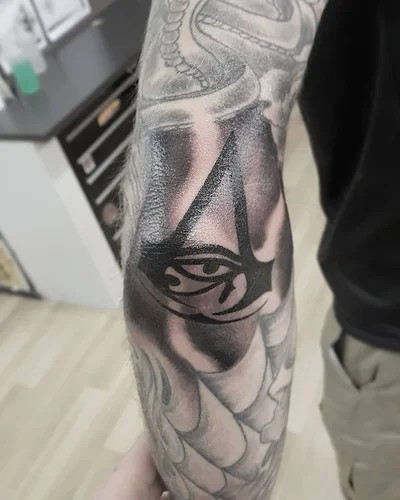 Greg Roberts tattoo 039
