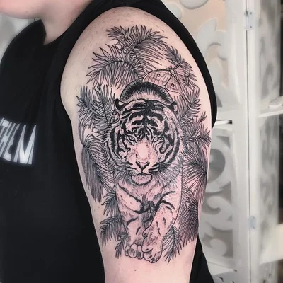 Jessie Violet Van Herring tattoo 030