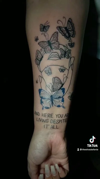 Elva Stefanie tattoo 024
