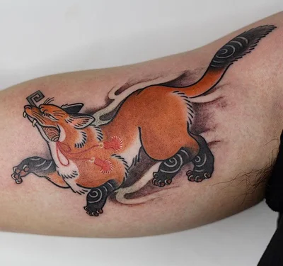 Faith Ray tattoo 019