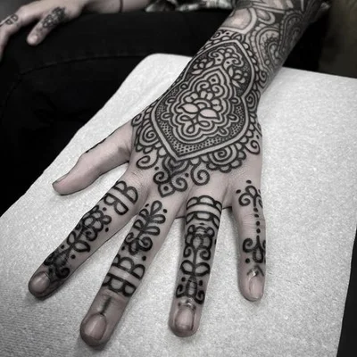 Tom Flanagan tattoo 021