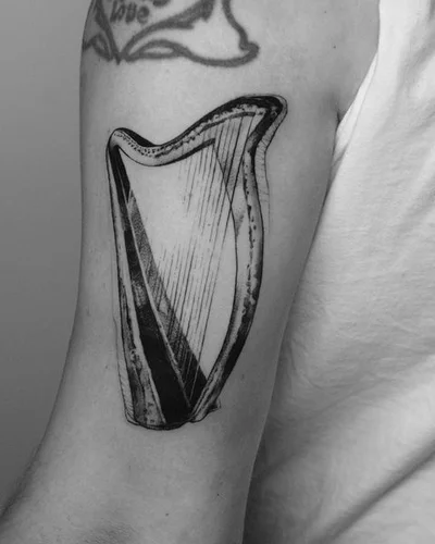Mattias Legendstatus tattoo 015