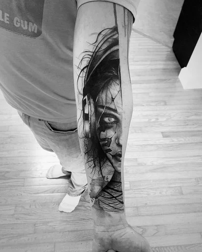Mattias Legendstatus tattoo 032