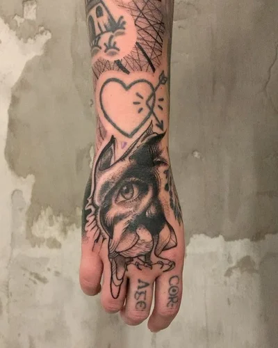 Mattias Legendstatus tattoo 033