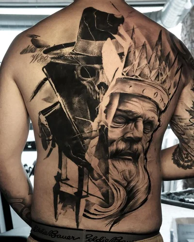 Mattias Legendstatus tattoo 037