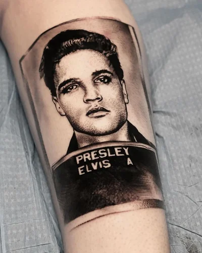 Mattias Legendstatus tattoo 043