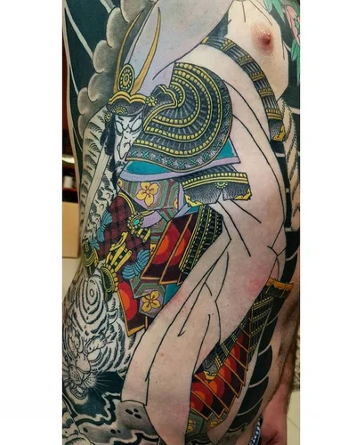 Michelle Maddison tattoo 024