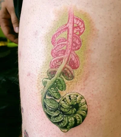 Michelle Maddison tattoo 039