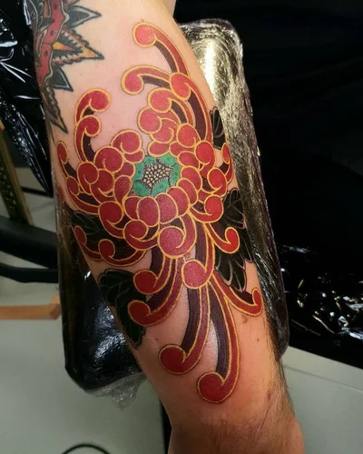 Michelle Maddison tattoo 041