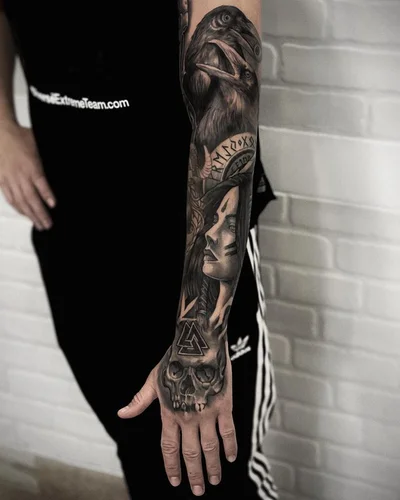 Theo Descending tattoo 024