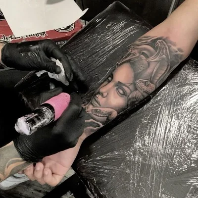 Theo Descending tattoo 027