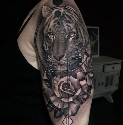 Miguel Canseco tattoo 028