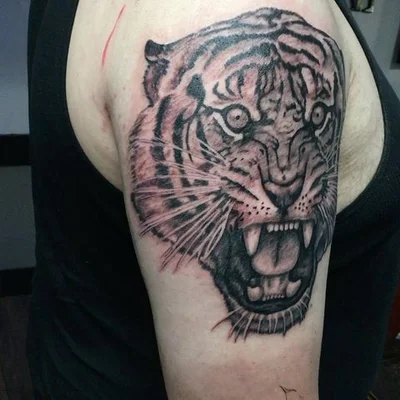Captain Matt tattoo 037