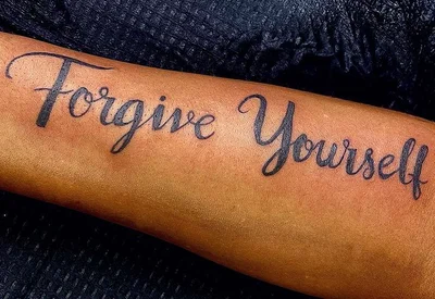 Autumn Armstrong tattoo 010