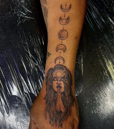 Autumn Armstrong tattoo 042