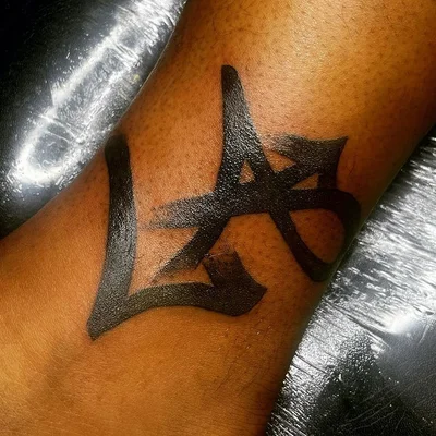 Autumn Armstrong tattoo 048