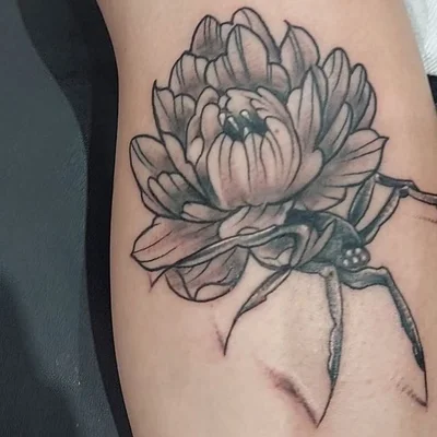 Kayla Brown tattoo 010