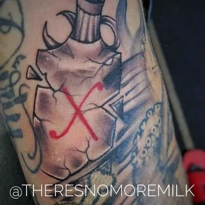 Kayla Brown tattoo 014