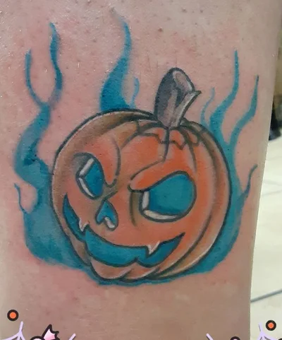 Kayla Brown tattoo 043