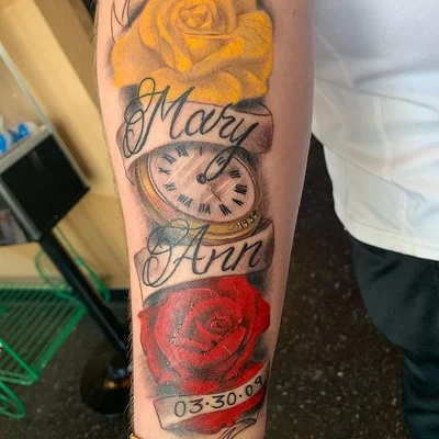 The Tattooed Lady tattoo 014