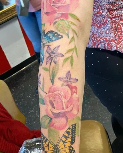 The Tattooed Lady tattoo 016