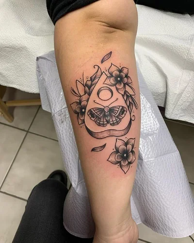 The Tattoo Lady tattoo 025