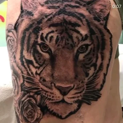 The Tattoo Lady tattoo 034