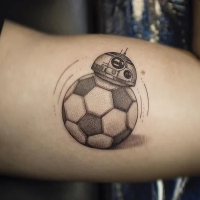 Lena Marrufo tattoo 029