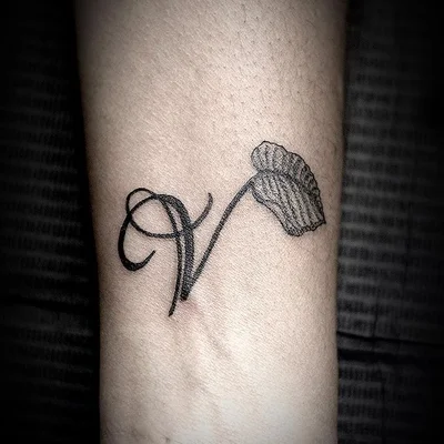 Lena Marrufo tattoo 032
