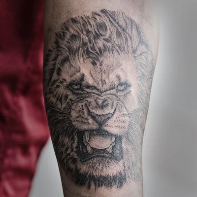 Lena Marrufo tattoo 043
