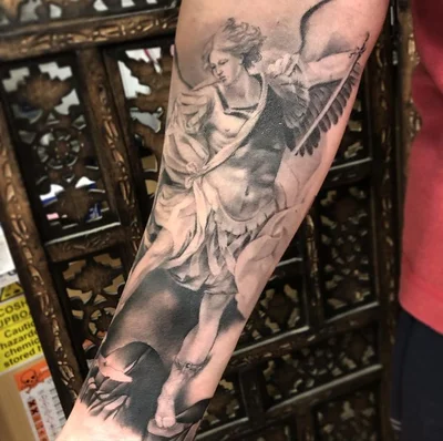 Matt Youl tattoo 050