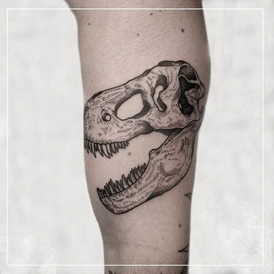 Thi Brandaõ tattoo 030