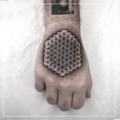Thi Brandaõ tattoo 036