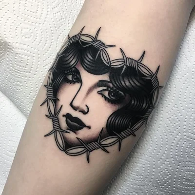 Mathilde Hoeyberg tattoo 001